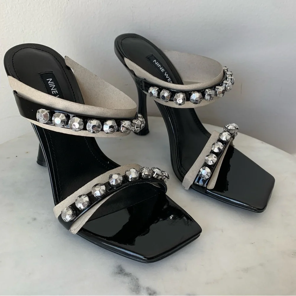 NWT NINE WEST Women's Aria Heeled Dress Sandals Black jewel heels Size 5